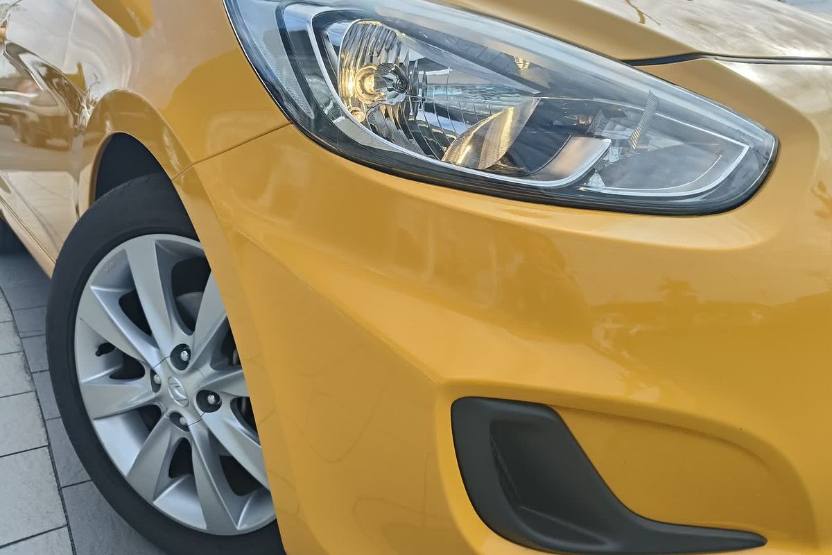 2017 Hyundai Accent Sport RB6