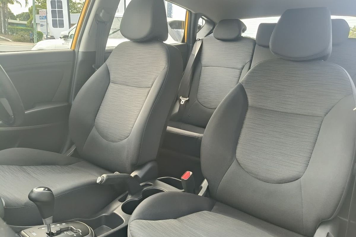 2017 Hyundai Accent Sport RB6