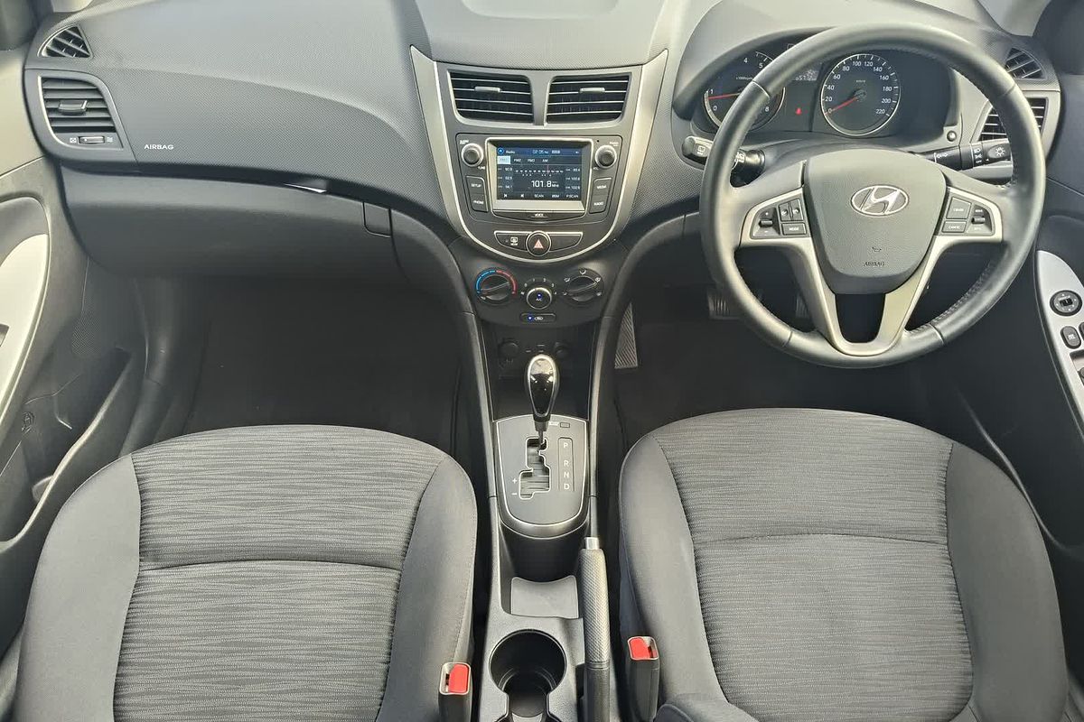 2017 Hyundai Accent Sport RB6