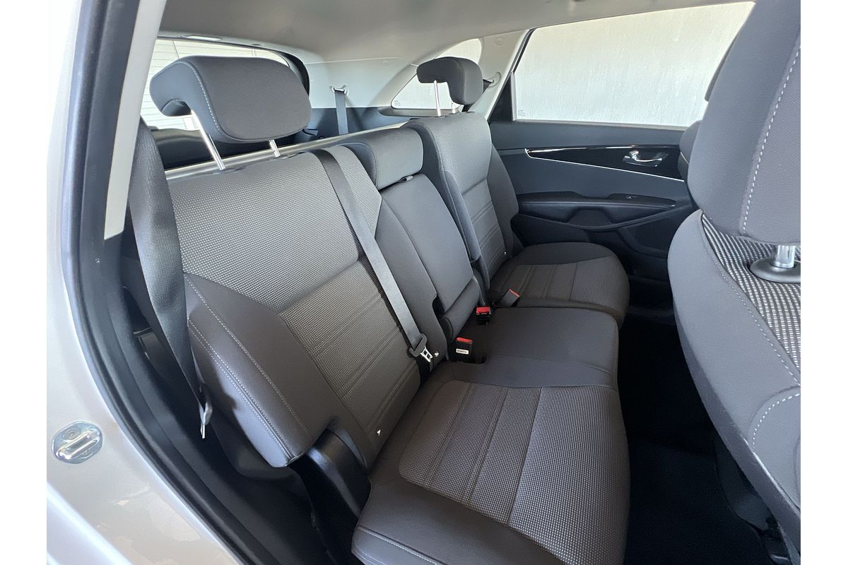 2019 Kia Sorento Si UM