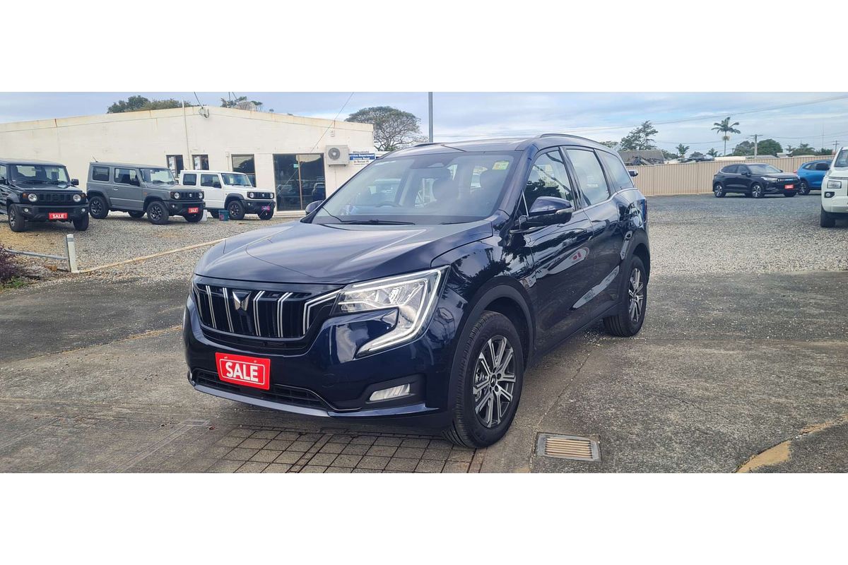 2025 Mahindra XUV700 AX7L