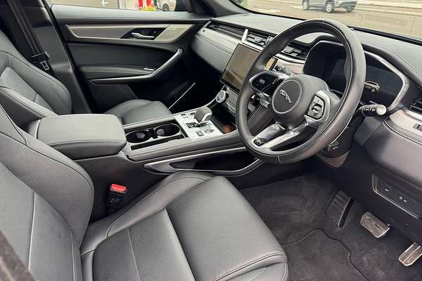2023 Jaguar F-PACE P250 R-Dynamic SE X761