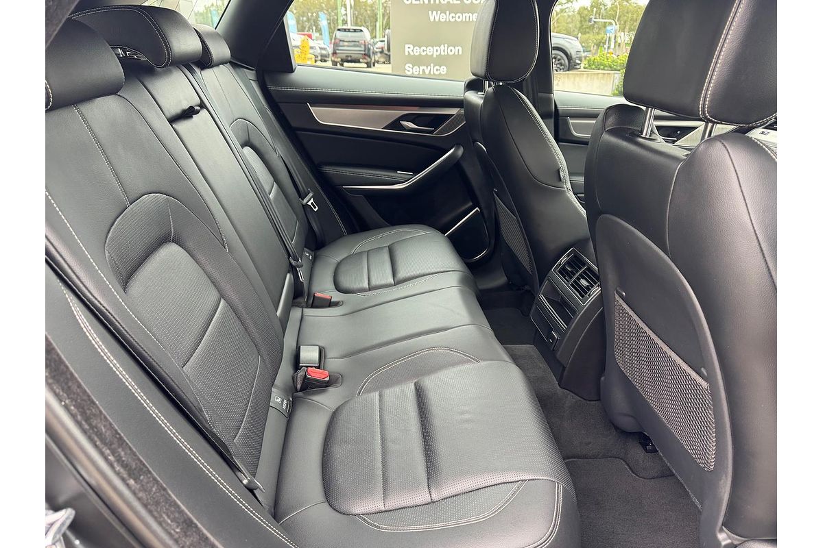 2023 Jaguar F-PACE P250 R-Dynamic SE X761