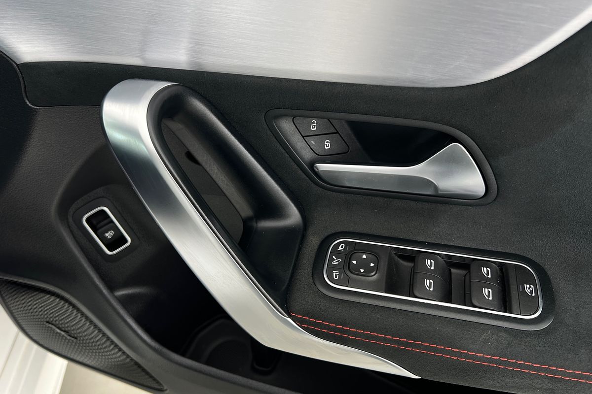 2019 Mercedes-Benz CLA-Class CLA200 C118