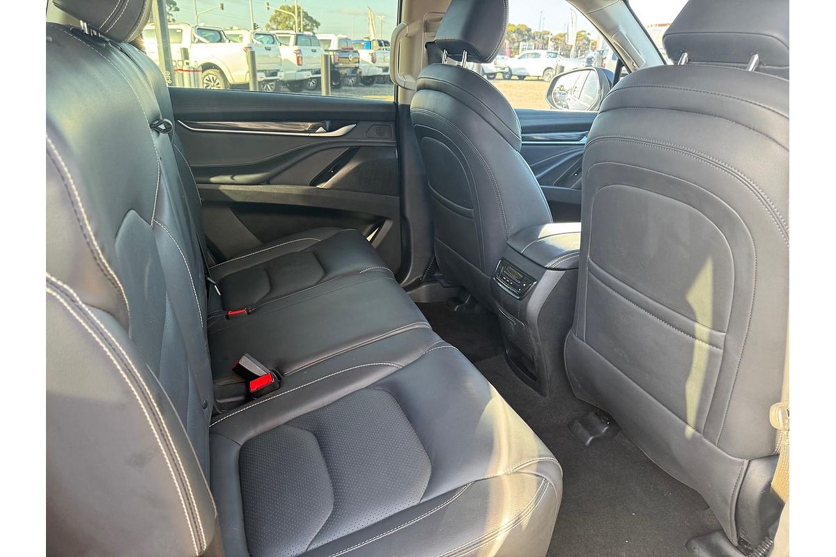 2022 LDV D90 Executive SV9A