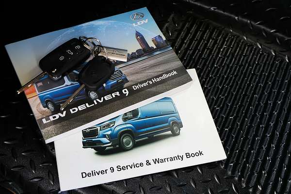 2022 LDV Deliver 9 LWB