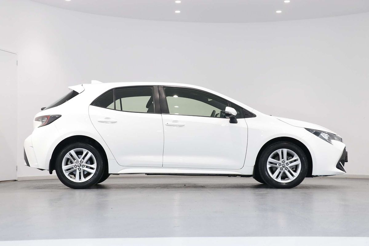 2019 Toyota Corolla Ascent Sport MZEA12R