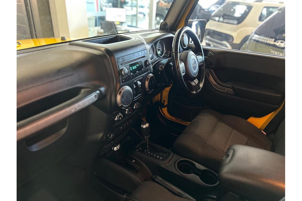2011 Jeep Wrangler Unlimited Sport JK
