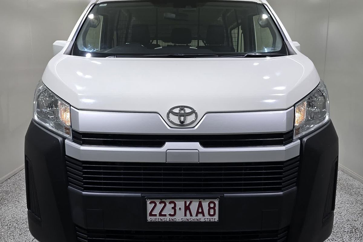 2022 Toyota Hiace GDH320R