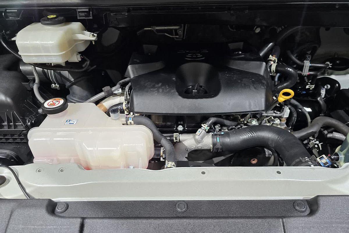 2022 Toyota Hiace GDH320R