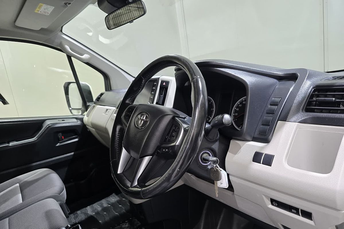 2022 Toyota Hiace GDH320R