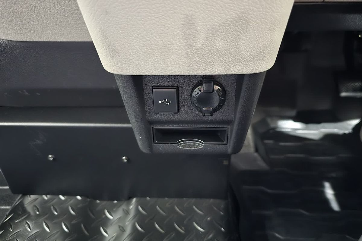 2022 Toyota Hiace GDH320R