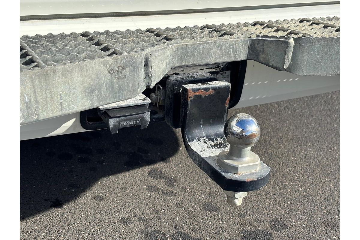 2023 Toyota Hiace GDH300R LWB