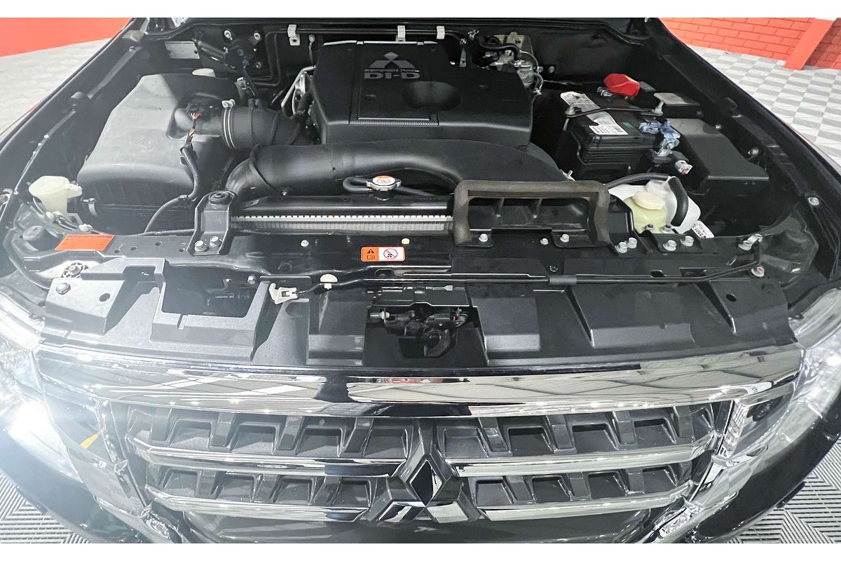 2019 Mitsubishi Pajero GLS Leather Option NX
