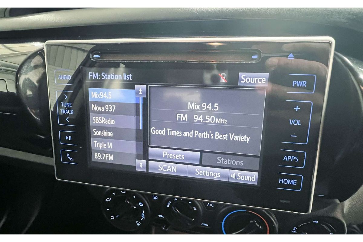 2017 Toyota Hilux SR GUN126R 4X4