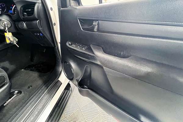 2017 Toyota Hilux SR GUN126R 4X4