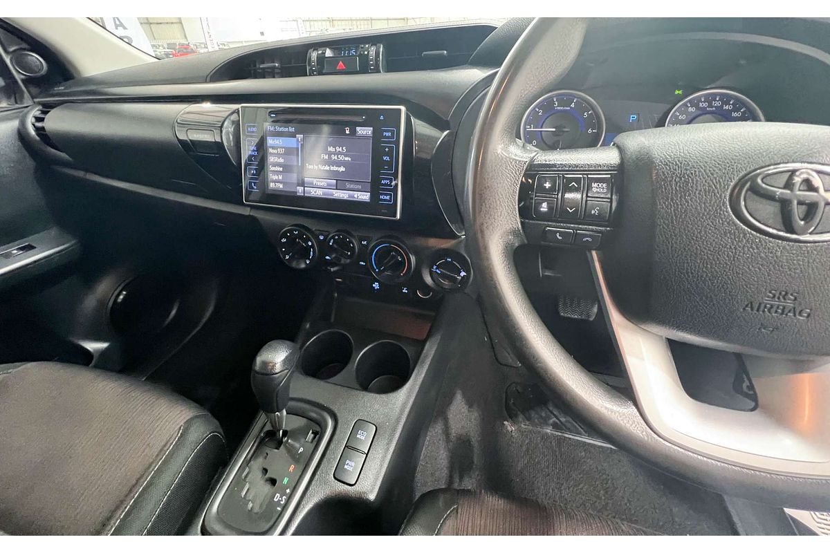 2017 Toyota Hilux SR GUN126R 4X4