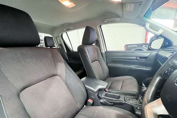 2017 Toyota Hilux SR GUN126R 4X4