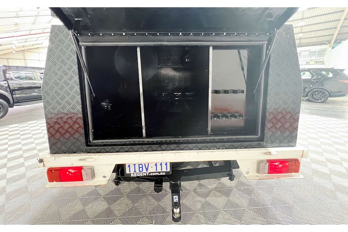 2017 Toyota Hilux SR GUN126R 4X4