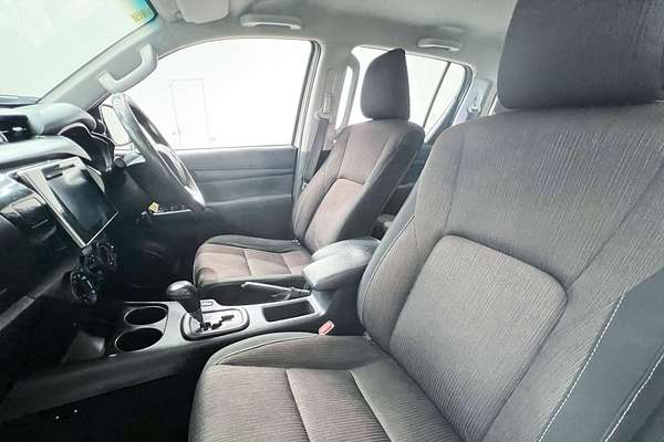 2017 Toyota Hilux SR GUN126R 4X4