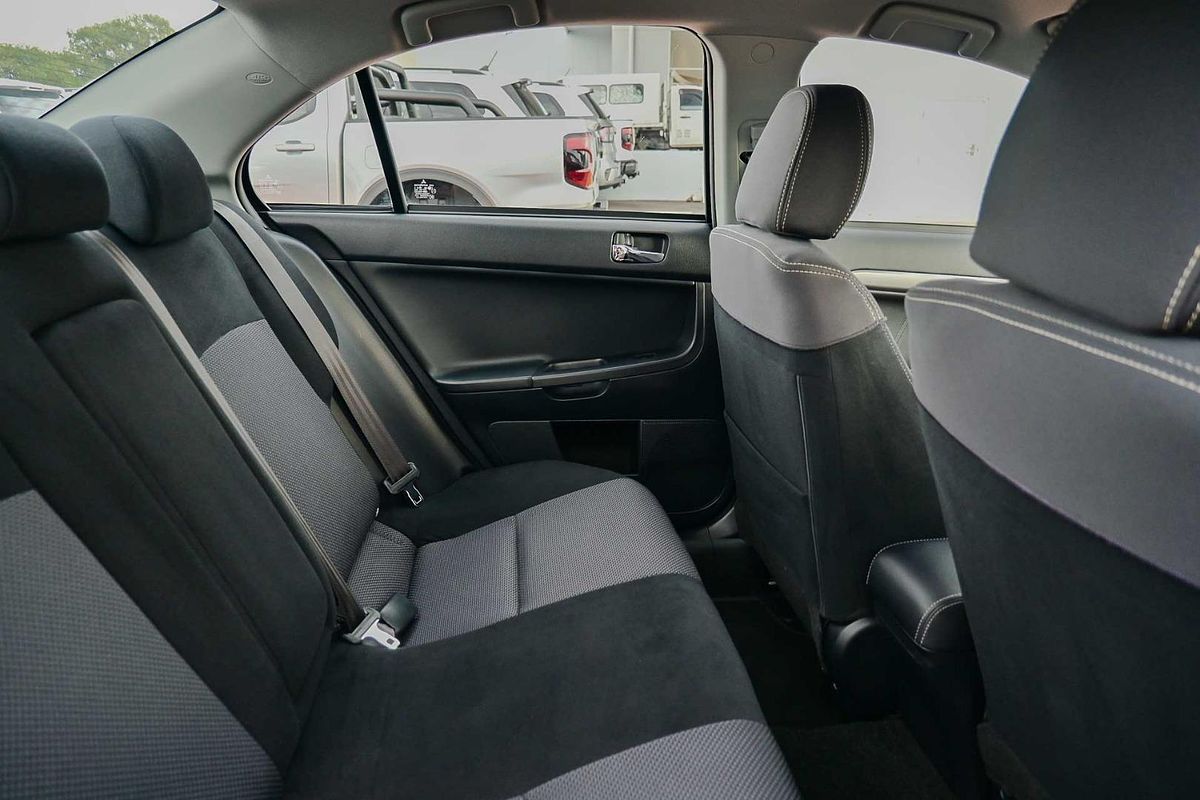 2015 Mitsubishi Lancer ES Sport CJ