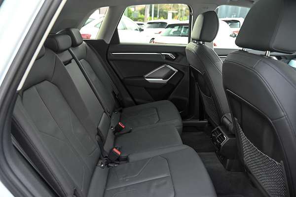 2024 Audi Q3 35 TFSI Dynamic Black F3