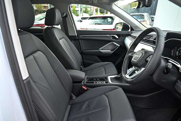 2024 Audi Q3 35 TFSI Dynamic Black F3