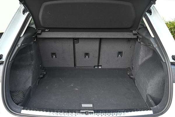2024 Audi Q3 35 TFSI Dynamic Black F3