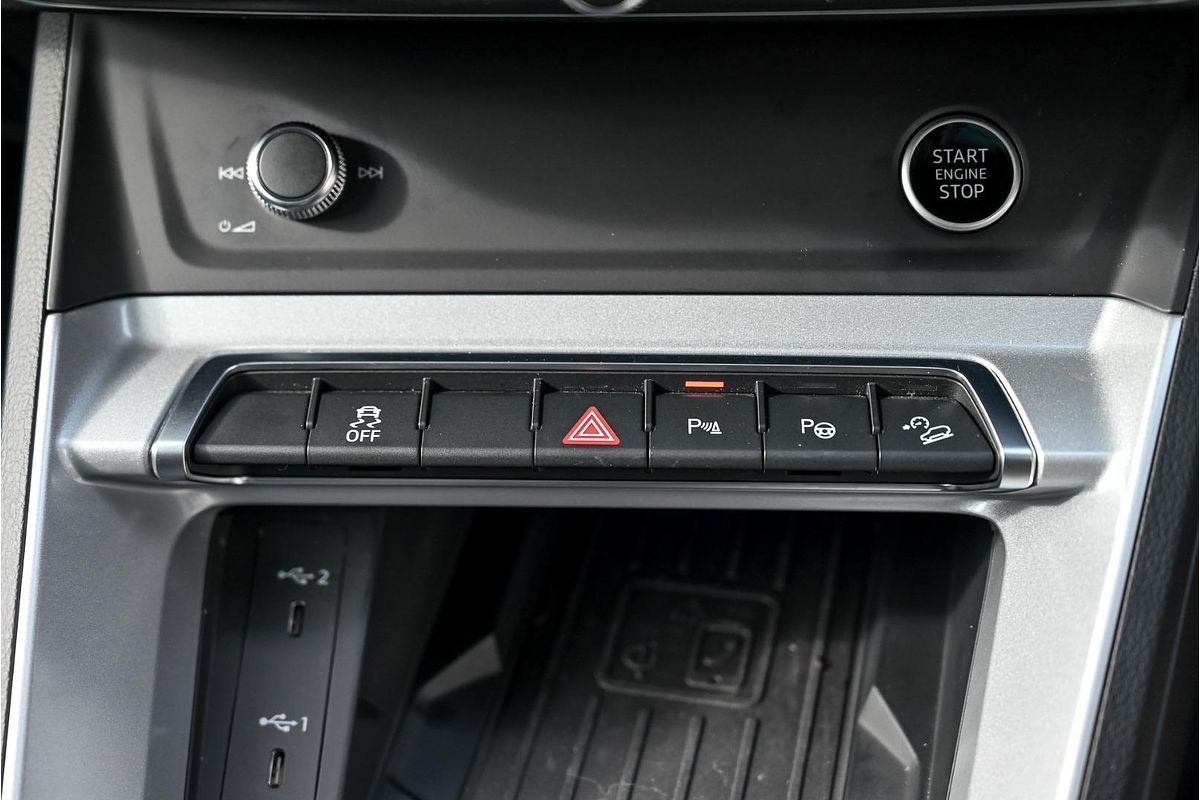 2024 Audi Q3 35 TFSI F3