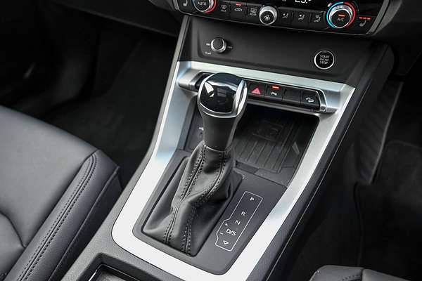 2024 Audi Q3 35 TFSI Dynamic Black F3