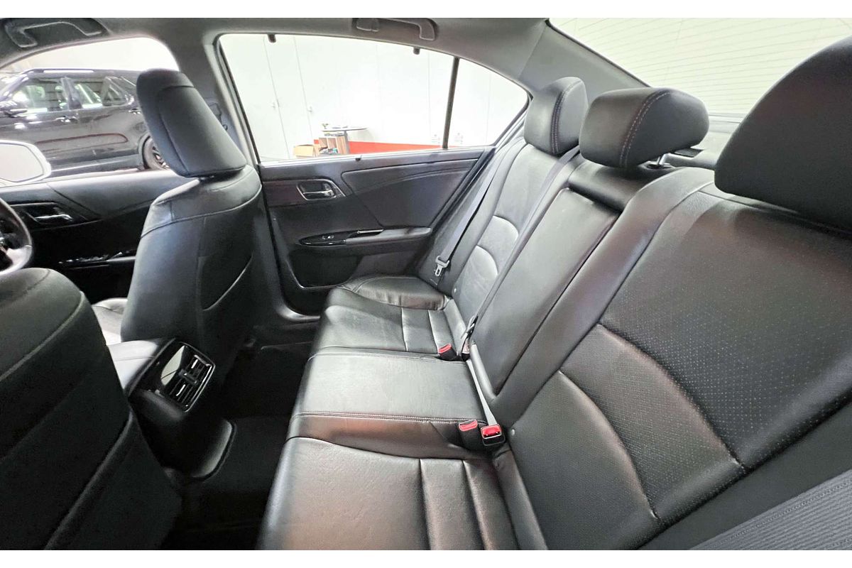 2016 Honda Accord VTi-L 9th Gen