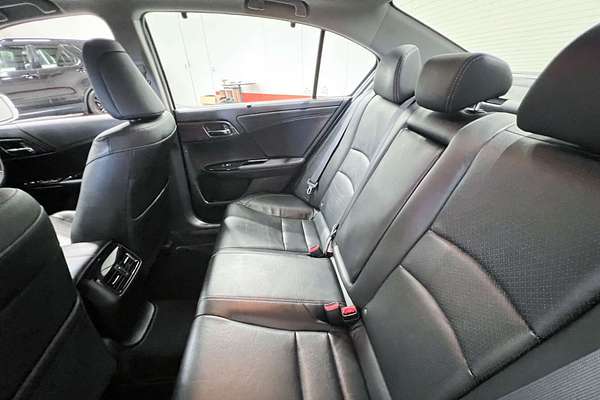 2016 Honda Accord VTi-L 9th Gen