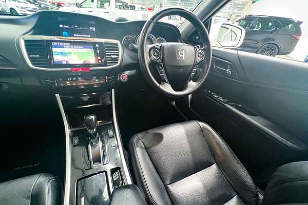 2016 Honda Accord VTi-L 9th Gen
