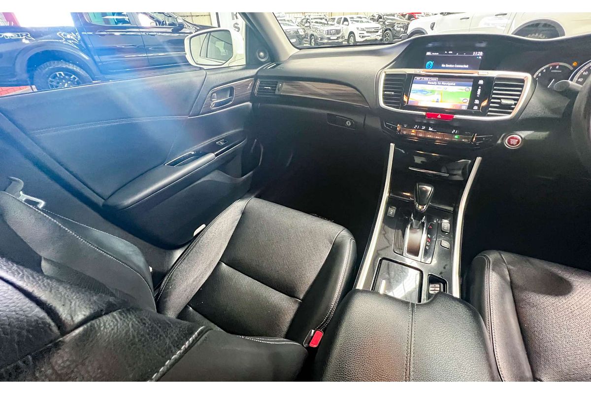 2016 Honda Accord VTi-L 9th Gen