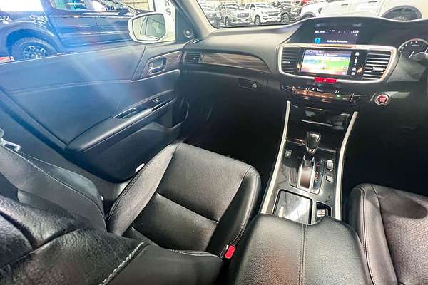 2016 Honda Accord VTi-L 9th Gen