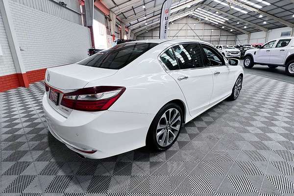 2016 Honda Accord VTi-L 9th Gen
