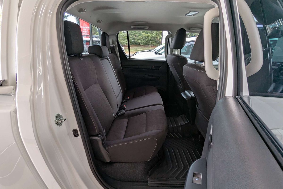 2024 Toyota Hilux SR GUN126R 4X4