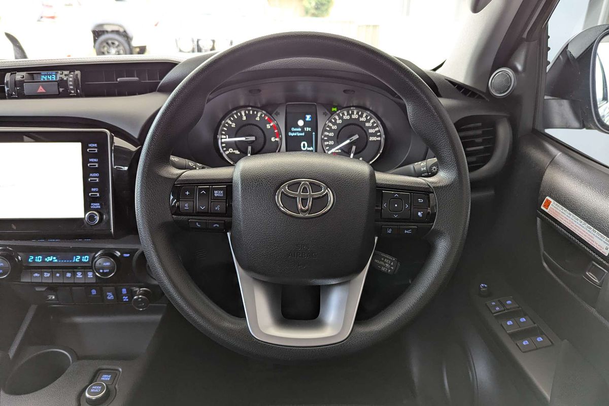 2024 Toyota Hilux SR GUN126R 4X4