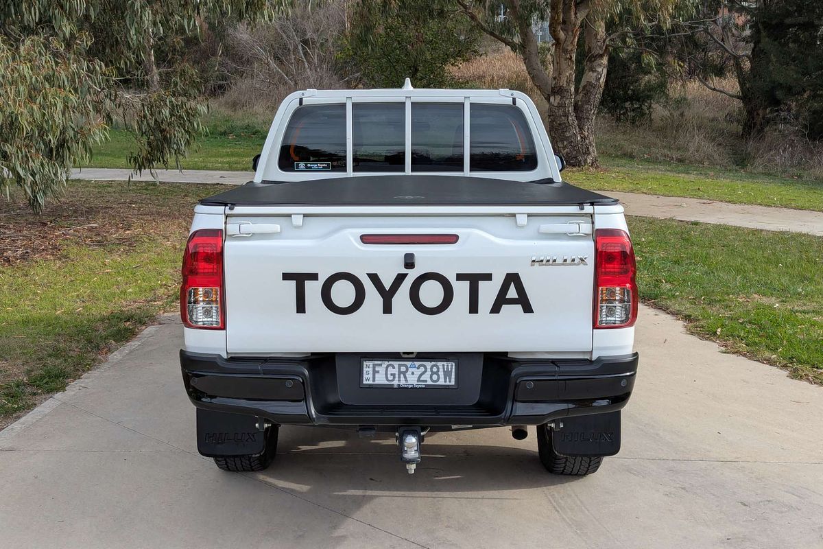 2024 Toyota Hilux SR GUN126R 4X4
