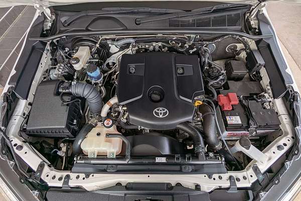 2024 Toyota Hilux SR GUN126R 4X4