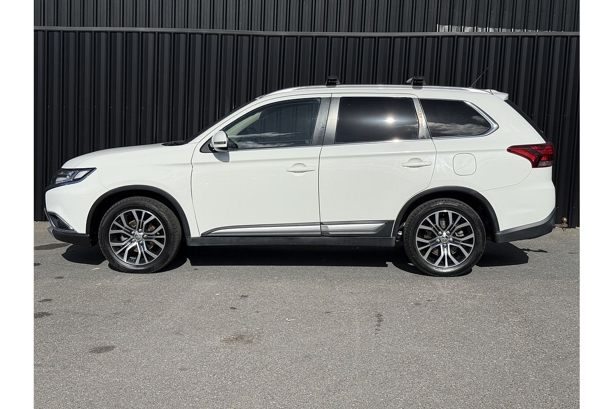 2016 Mitsubishi Outlander XLS ZK