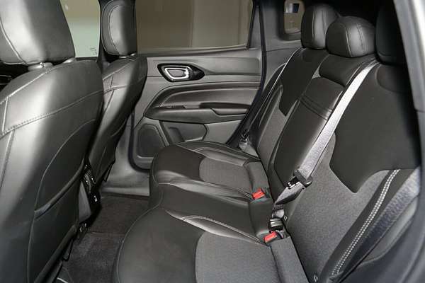 2023 Jeep Compass Night Eagle M6