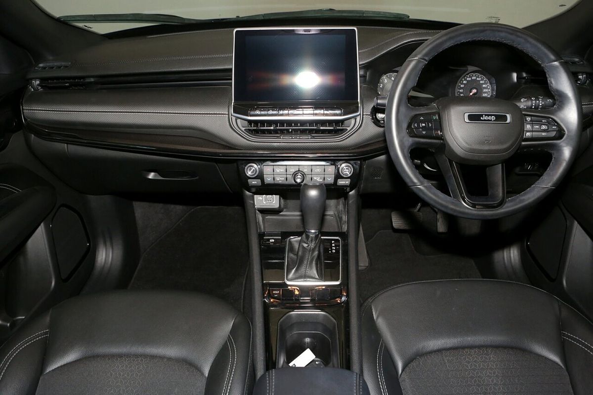 2023 Jeep Compass Night Eagle M6