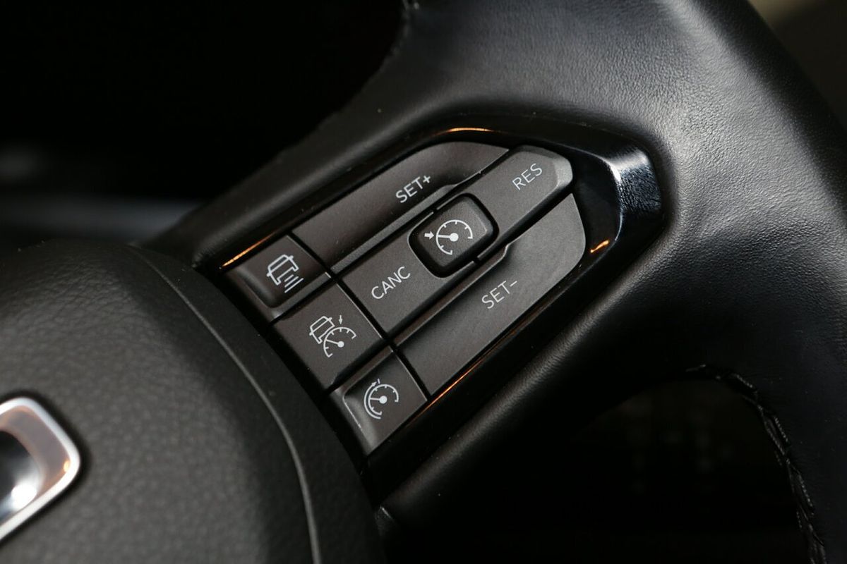 2023 Jeep Compass Night Eagle M6