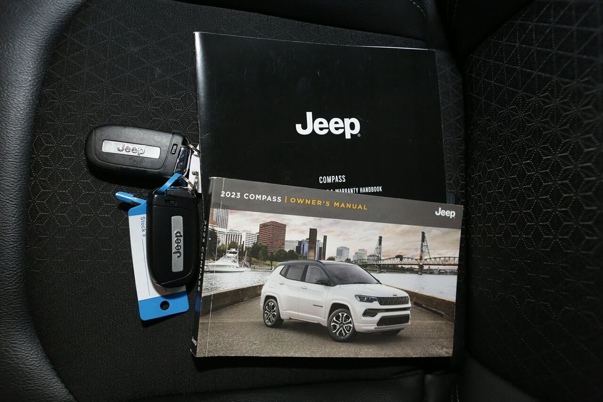 2023 Jeep Compass Night Eagle M6