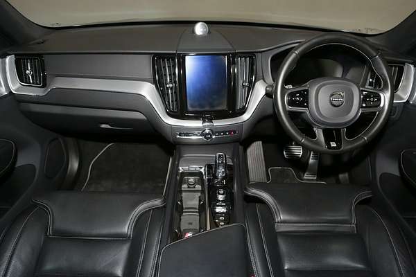 2019 Volvo XC60 T8 R-Design