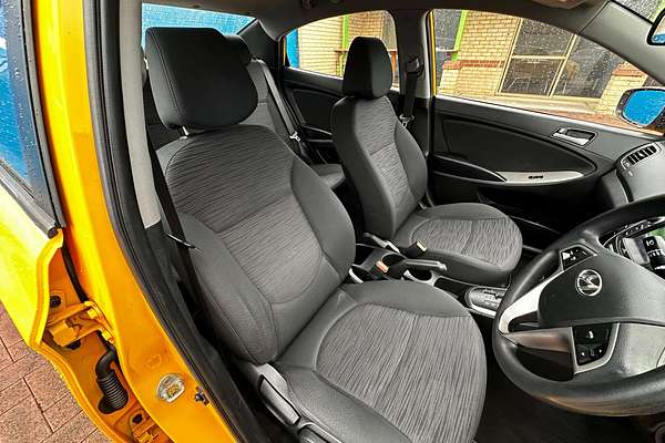 2015 Hyundai Accent Active RB3