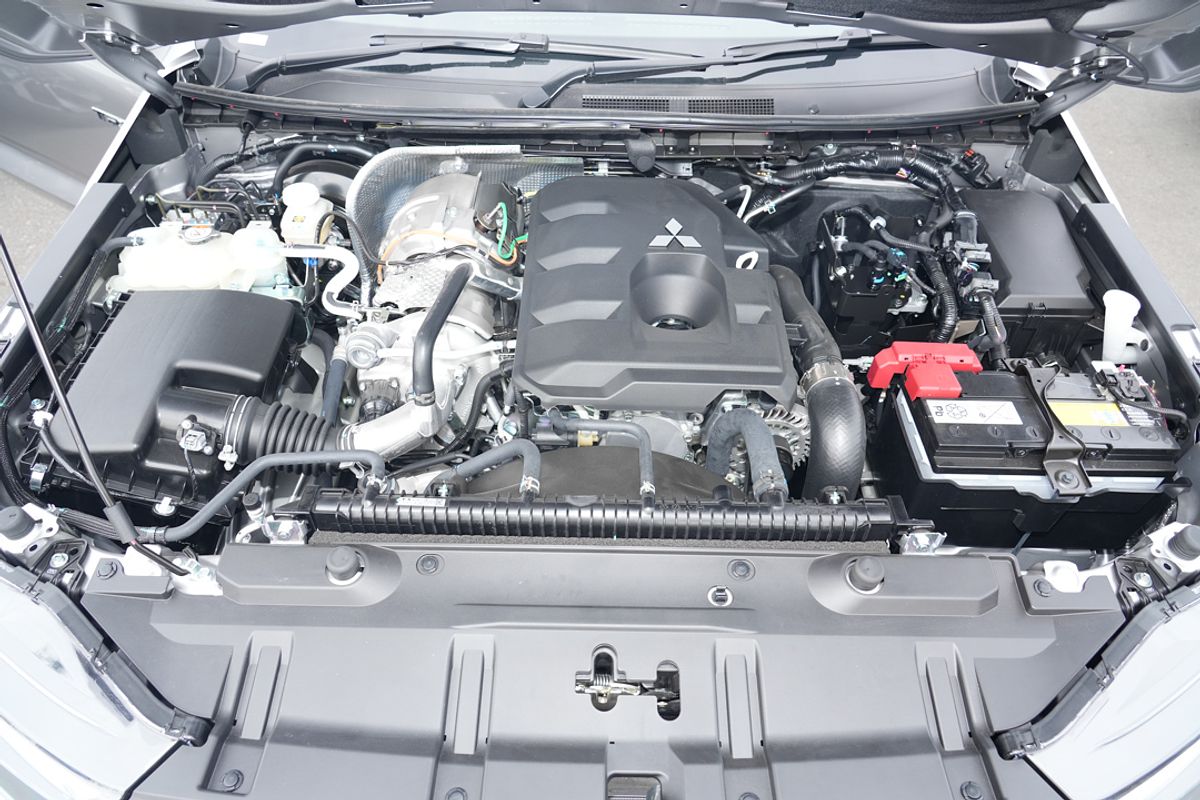2025 Mitsubishi Triton GLS MV 4X4