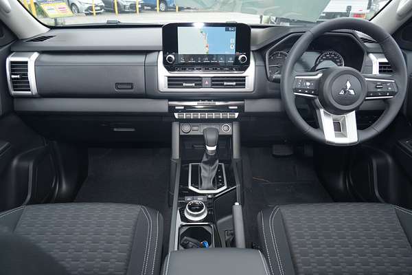 2025 Mitsubishi Triton GLS MV 4X4