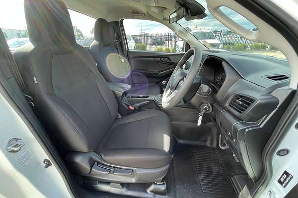 2025 Isuzu D-MAX SX 4X4
